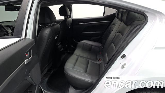 Hyundai Avante (AD) 1.6 Smart Choice 2020 — фото 12
