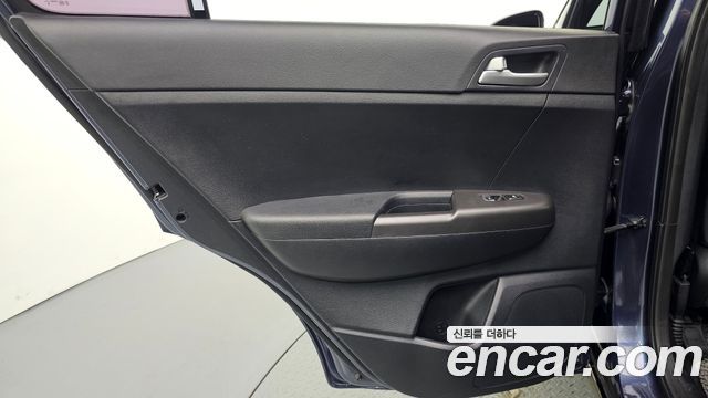 Kia Sportage The Bold Diesel 2.0 2WD Prestige 2019 — фото 25