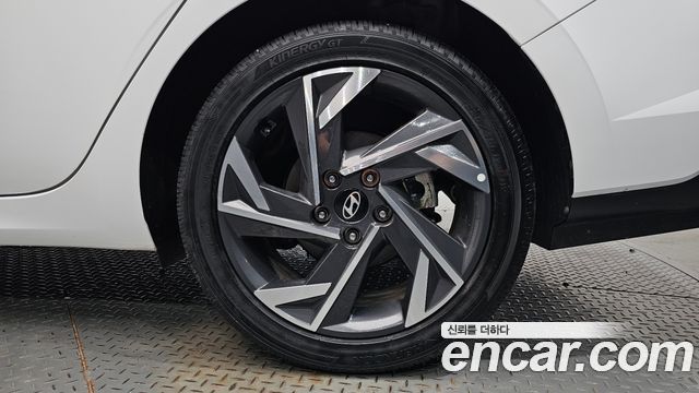Hyundai Avante Hybrid (CN7) Inspiration 2025 — фото 21