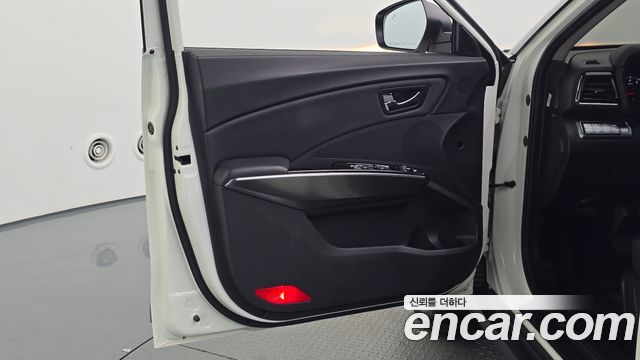 KG Mobility (SsangYong) Tivoli Air 1.5 A7 2WD 2023 — фото 24