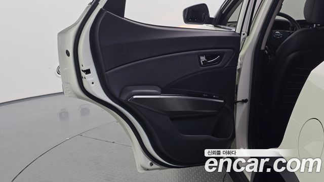 KG Mobility (SsangYong) Tivoli Air 1.5 A7 2WD 2023 — фото 25