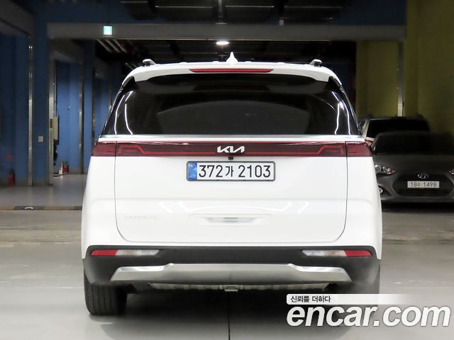 Kia Carnival (IV) Gasoline 7-Seater Signature 2023 — фото 3