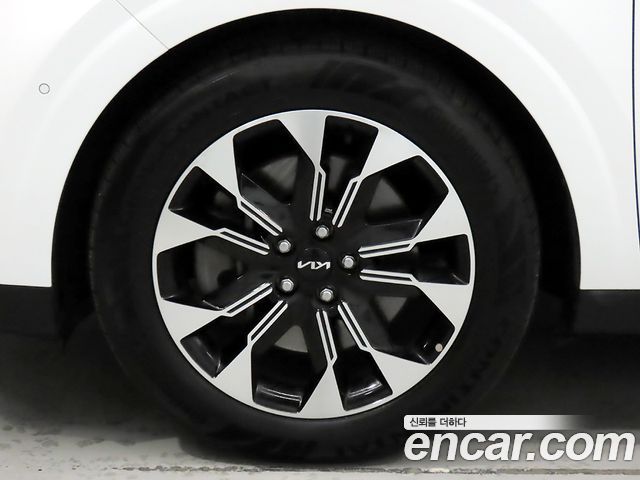 Kia Carnival (IV) Gasoline 7-Seater Signature 2023 — фото 24