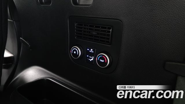 Hyundai Maxcruise Diesel(e-VGT) 2.2 2WD Exclusive Special 2016 — фото 34