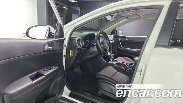 Kia Sportage (IV) Diesel 1.7 2WD Trendy 2017 — фото 10