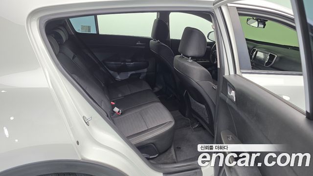 Kia Sportage (IV) Diesel 1.7 2WD Trendy 2017 — фото 12