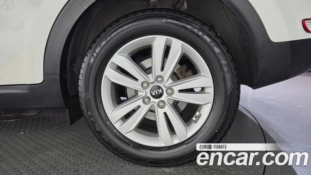Kia Sportage (IV) Diesel 1.7 2WD Trendy 2017 — фото 21