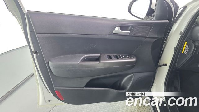 Kia Sportage (IV) Diesel 1.7 2WD Trendy 2017 — фото 24