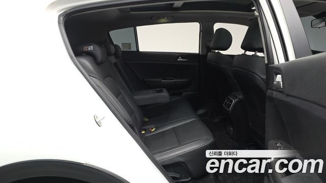 Kia Sportage The Bold Diesel 2.0 2WD Prestige 2019 — фото 11