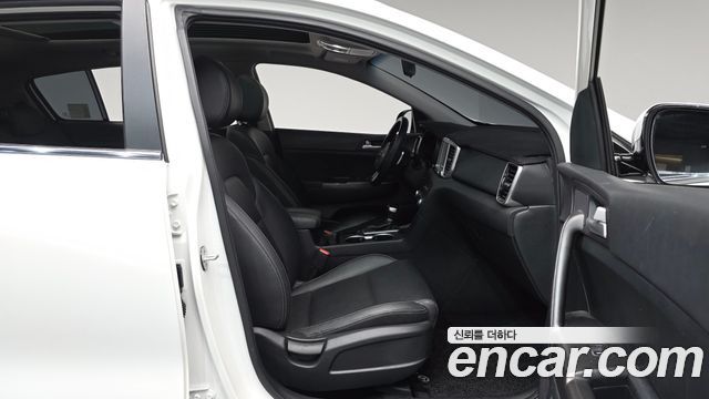 Kia Sportage The Bold Diesel 2.0 2WD Prestige 2019 — фото 26