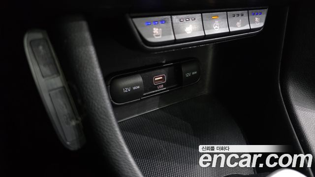 Kia Sportage The Bold Diesel 2.0 2WD Prestige 2019 — фото 35