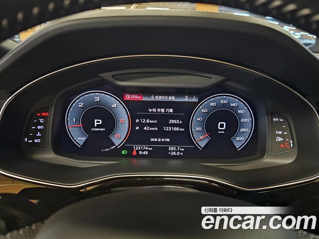 Audi Q8 (4M) 50 TDI Quattro Premium 2020 — фото 8