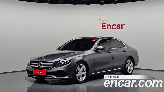 Mercedes-Benz E-Class (W213) E220d Avantgarde 2017 — фото 1