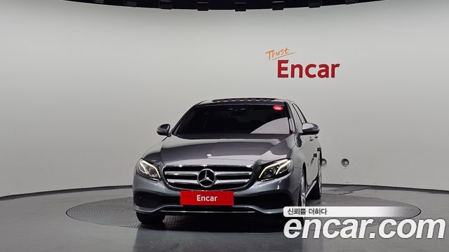 Mercedes-Benz E-Class (W213) E220d Avantgarde 2017 — фото 3