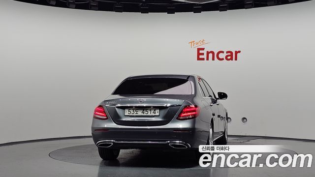 Mercedes-Benz E-Class (W213) E220d Avantgarde 2017 — фото 4