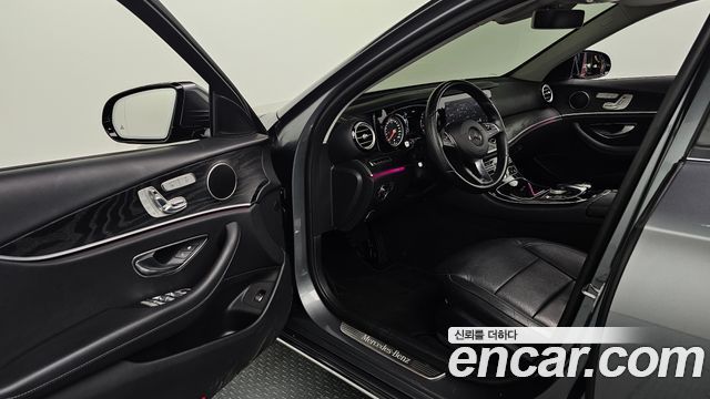 Mercedes-Benz E-Class (W213) E220d Avantgarde 2017 — фото 10