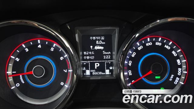 KG Mobility (SsangYong) Tivoli LX 2WD HI-DLX 2016 — фото 8