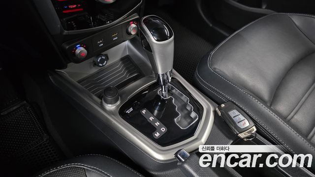 KG Mobility (SsangYong) Tivoli LX 2WD HI-DLX 2016 — фото 9