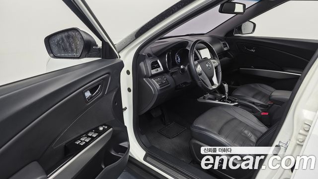 KG Mobility (SsangYong) Tivoli LX 2WD HI-DLX 2016 — фото 10