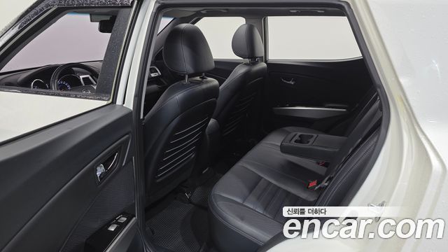 KG Mobility (SsangYong) Tivoli LX 2WD HI-DLX 2016 — фото 12