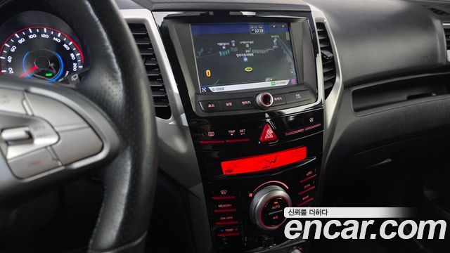 KG Mobility (SsangYong) Tivoli LX 2WD HI-DLX 2016 — фото 15