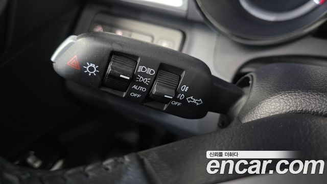KG Mobility (SsangYong) Tivoli LX 2WD HI-DLX 2016 — фото 18