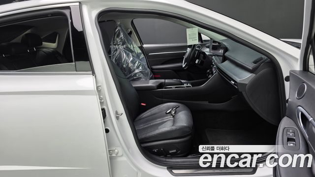 Hyundai Sonata The Edge (DN8) 2.0 Exclusive 2024 — фото 11
