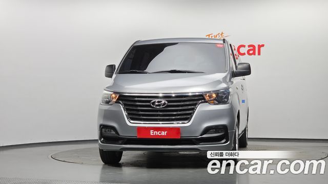 Hyundai Grand Starex Wagon 11-Seater Smart 2018 — фото 3