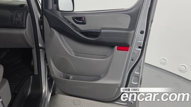 Hyundai Grand Starex Wagon 11-Seater Smart 2018 — фото 24