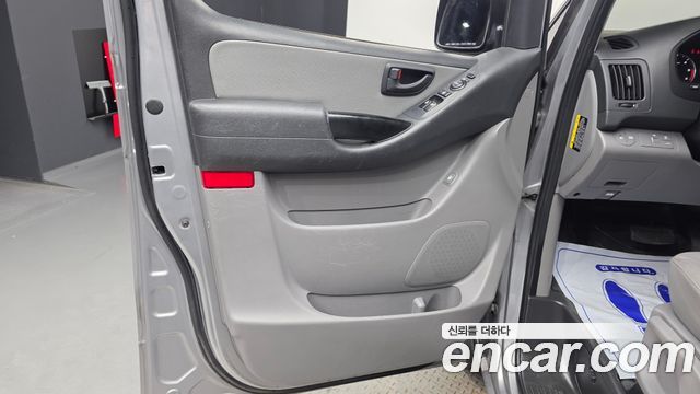 Hyundai Grand Starex Wagon 11-Seater Smart 2018 — фото 25