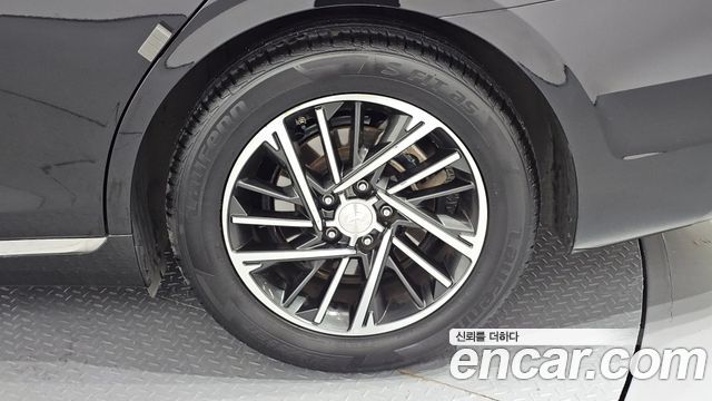 Hyundai Grandeur (IG) 2.5 Premium 2023 — фото 21