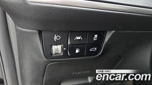 Hyundai Grandeur (IG) 2.5 Premium 2023 — фото 27