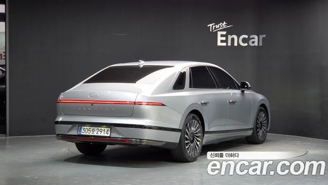 Hyundai Grandeur Hybrid (GN7) Calligraphy 2023 — фото 2
