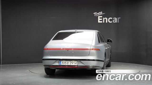 Hyundai Grandeur Hybrid (GN7) Calligraphy 2023 — фото 4