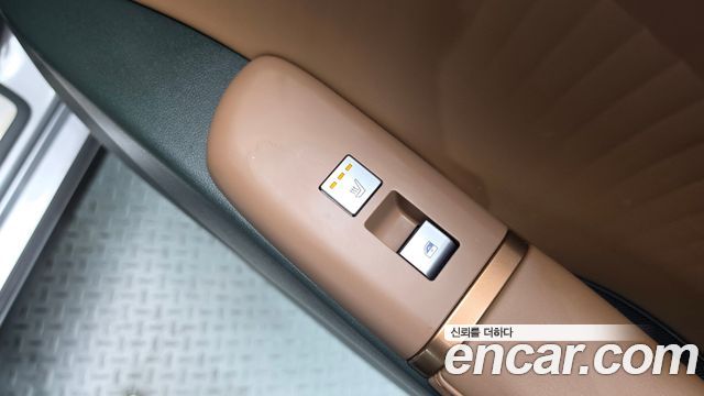 Hyundai Grandeur Hybrid (GN7) Calligraphy 2023 — фото 18