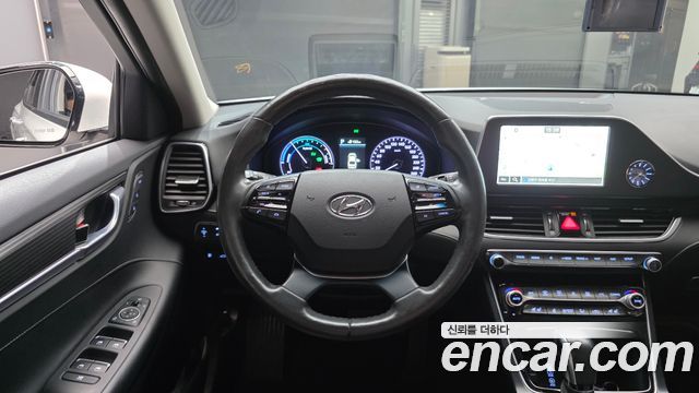 Hyundai Grandeur Hybrid (IG) Exclusive Special 2019 — фото 13