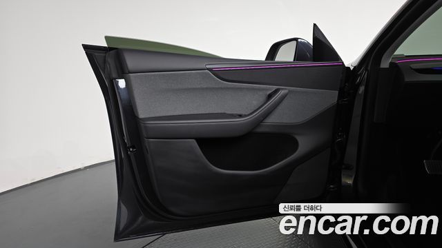 Tesla Model Y RWD 2025 — фото 24