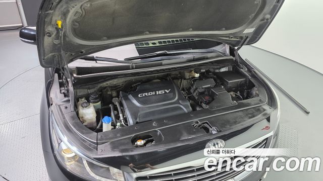 Kia Carnival 9-seater Prestige 2016 — фото 6