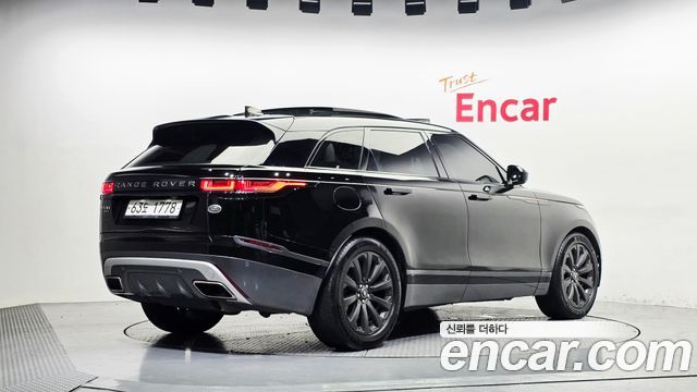 Land Rover Range Rover Velar 3.0 D300 R-Dynamic SE 2018 — фото 2