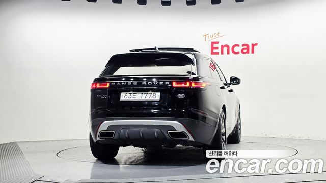 Land Rover Range Rover Velar 3.0 D300 R-Dynamic SE 2018 — фото 4