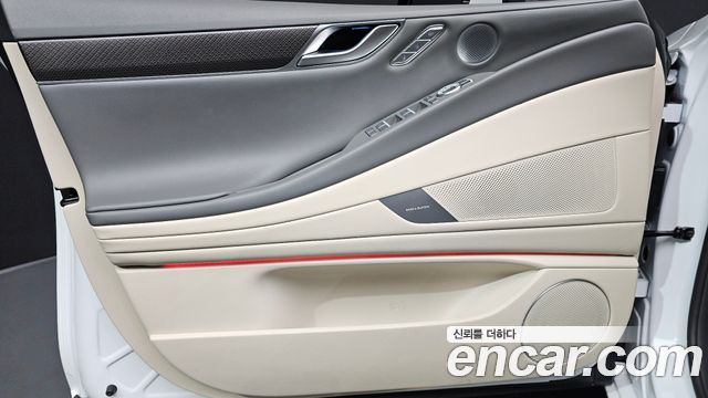 Genesis G80 (RG3) Gasoline 3.5 Turbo AWD 2025 — фото 24