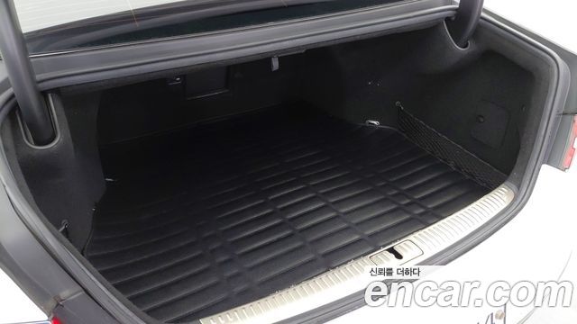 Genesis G90 3.8 AWD Prestige 2019 — фото 24