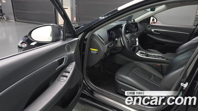 Hyundai Sonata (DN8) 2.0 Premium 2020 — фото 10