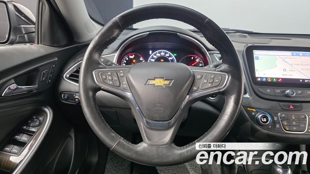 Chevrolet Malibu 2.0 Turbo Premier Special 2020 — фото 14