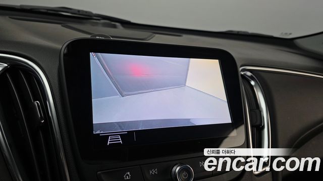 Chevrolet Malibu 2.0 Turbo Premier Special 2020 — фото 16