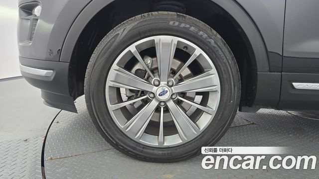 Ford Explorer 2.3 Limited 4WD 5th 2018 — фото 5
