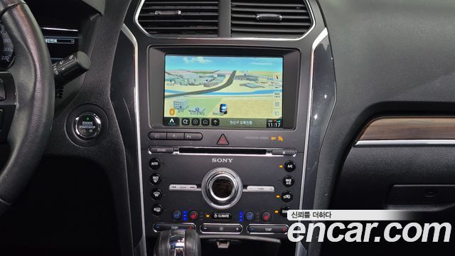 Ford Explorer 2.3 Limited 4WD 5th 2018 — фото 13