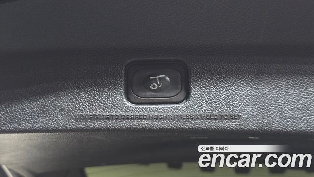 Ford Explorer 2.3 Limited 4WD 5th 2018 — фото 17