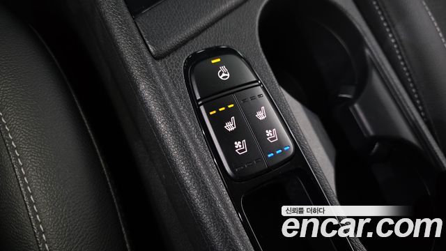 Kia Niro Prestige 2018 — фото 13