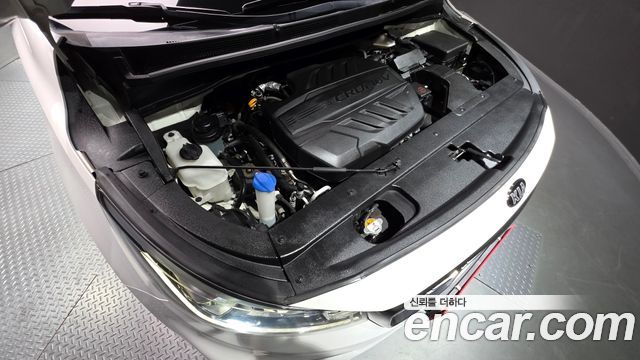 Kia Carnival 9-Seater Hi-Limousine Noblesse Special 2019 — фото 6